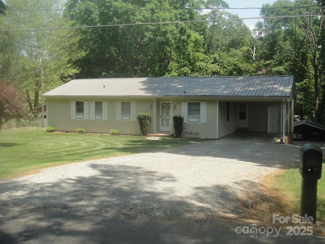 146 Barclay Ln., Mooresville, NC 28115