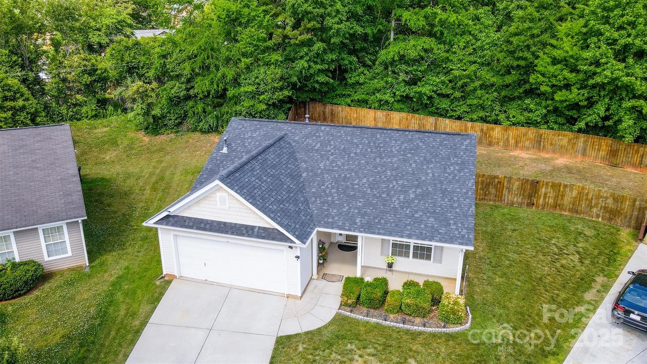 6808 Squirrels Foot Ct., Charlotte, NC 28217