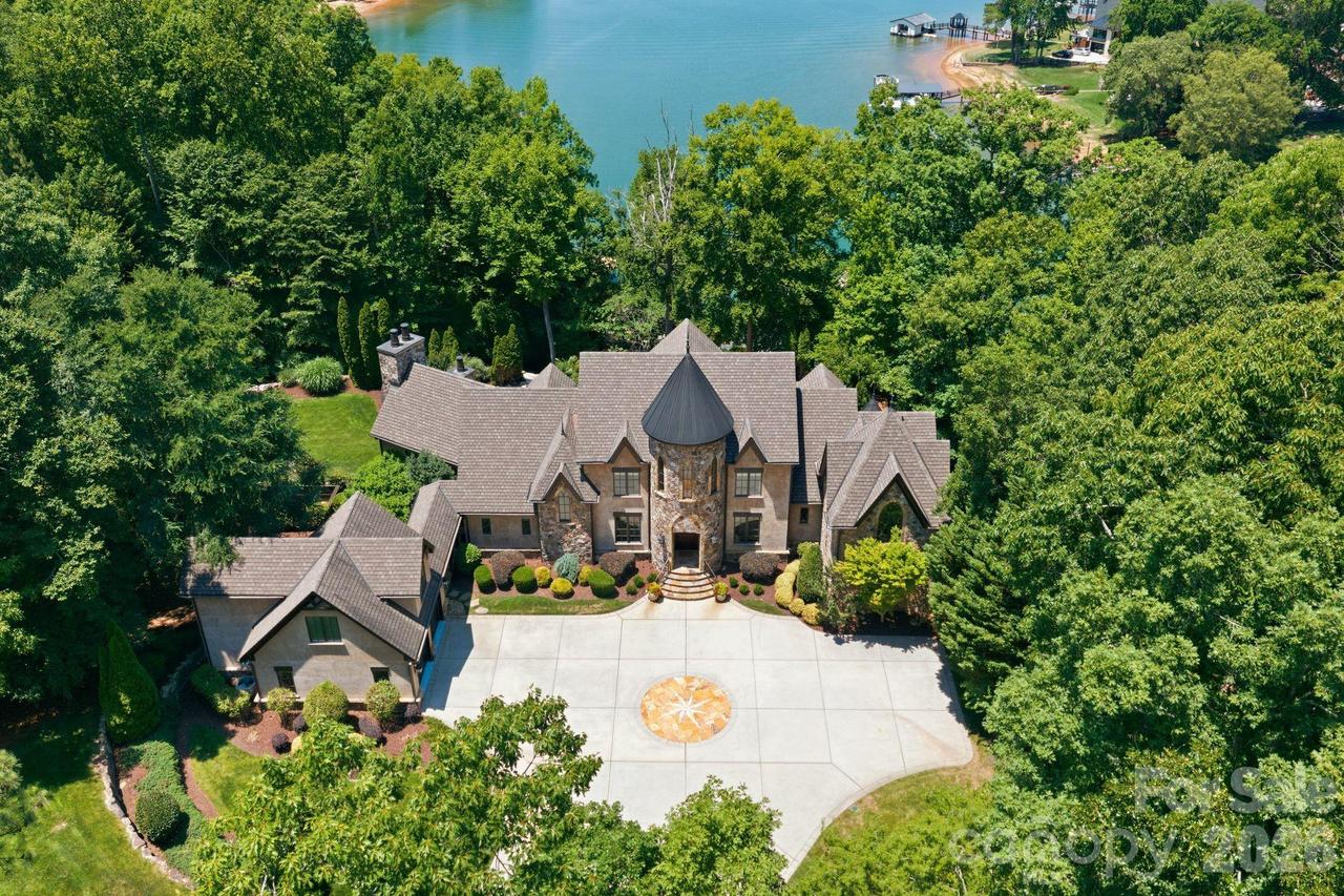 172 Tennessee Cir., Mooresville, NC 28117
