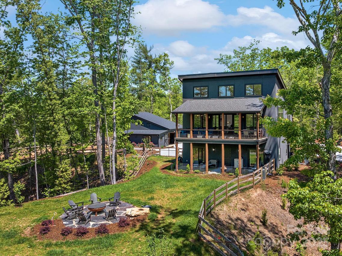 262 South Cove Rd., Mill Spring, NC 28756