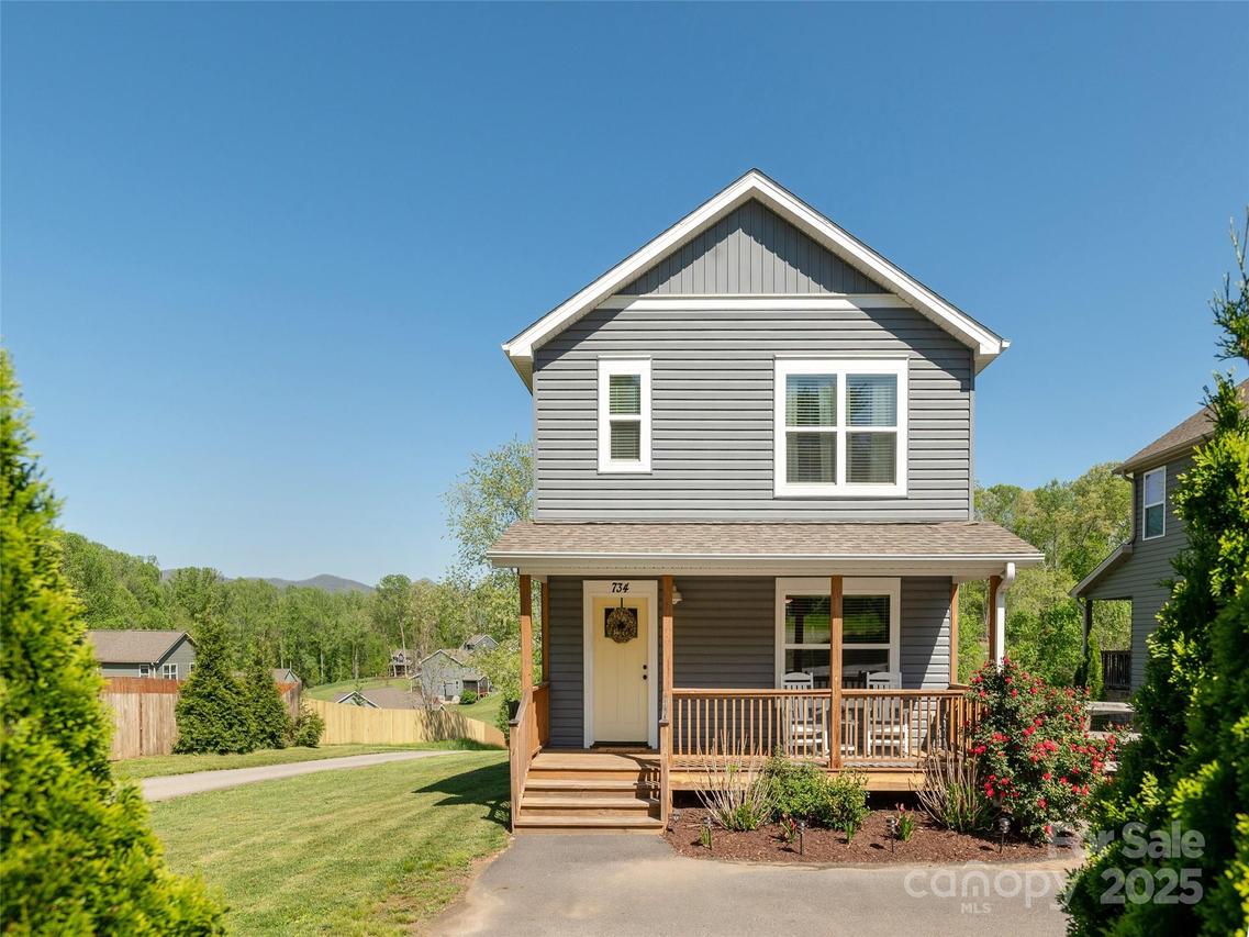 734 Enka Lake Rd., Candler, NC 28715
