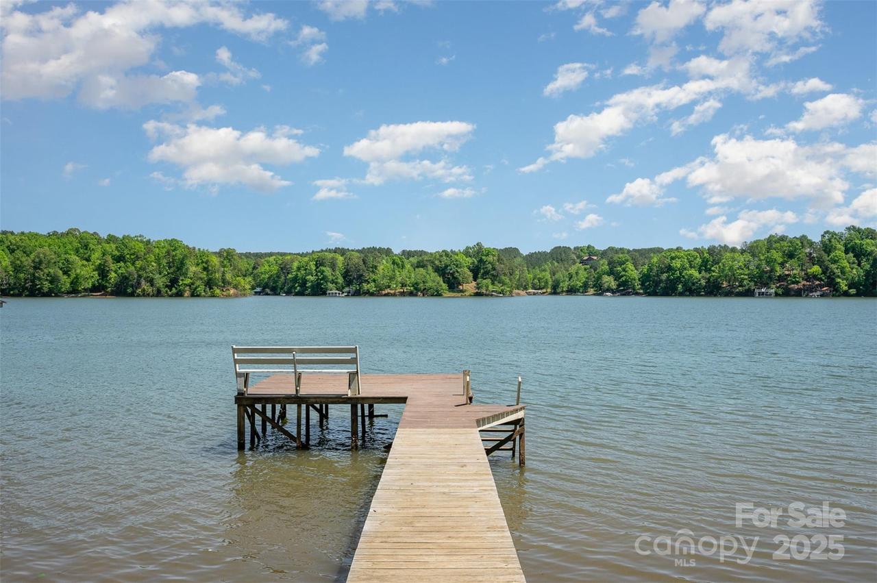 4960 Longfield St., Claremont, NC 28610