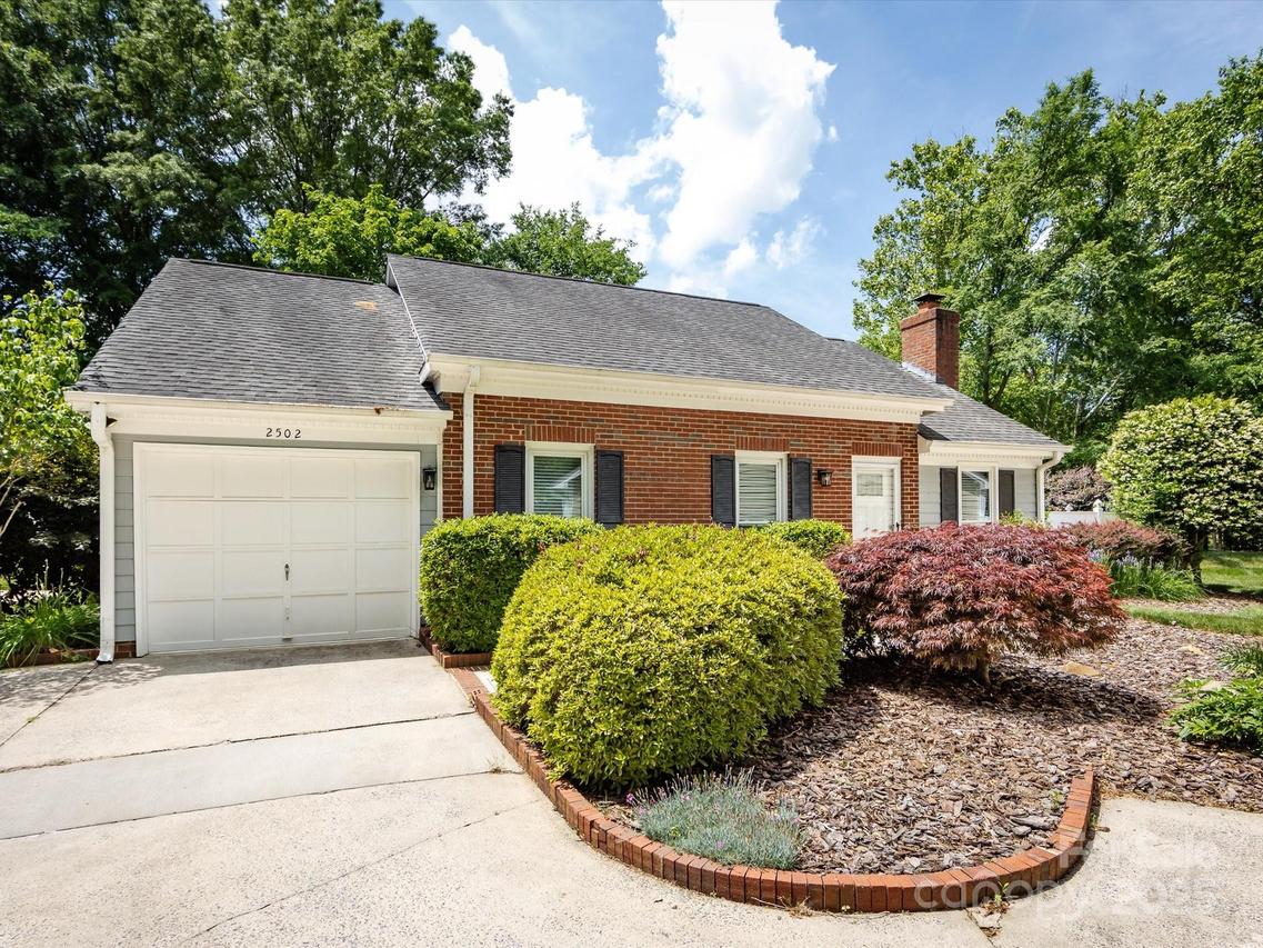 2502 Breuster Dr., Charlotte, NC 28210