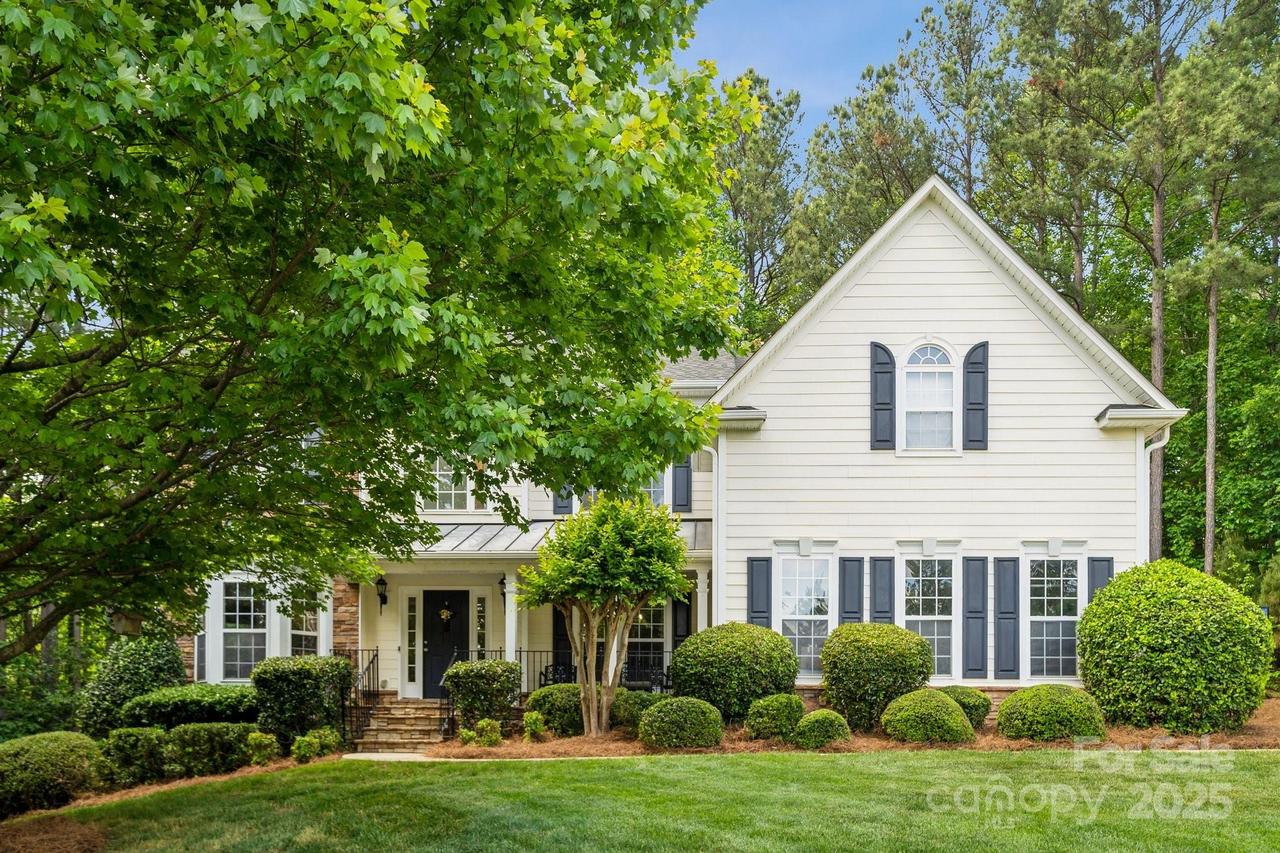 109 Braxton Gate Ct., Mount Holly, NC 28120