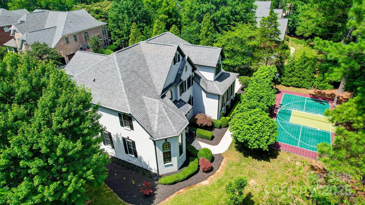 8707 Fairview Rd., Charlotte, NC 28226
