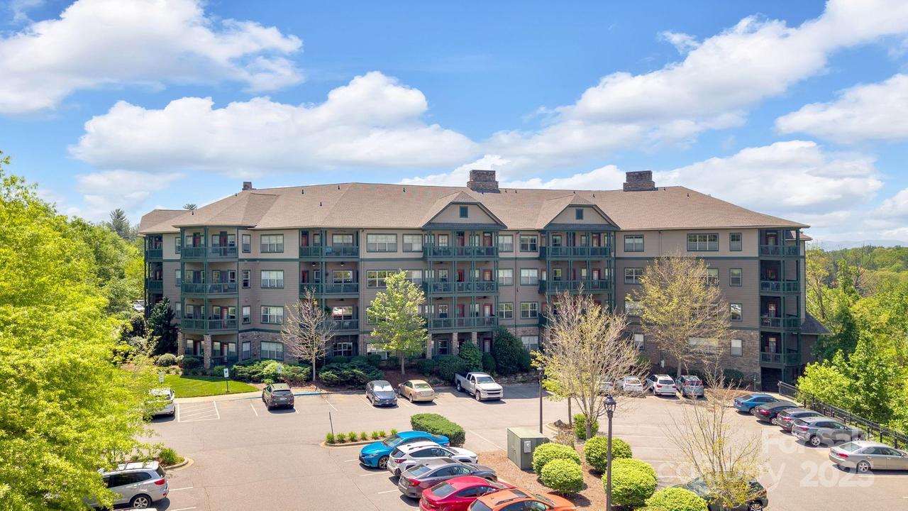 9 Kenilworth Knoll #103, Asheville, NC 28805