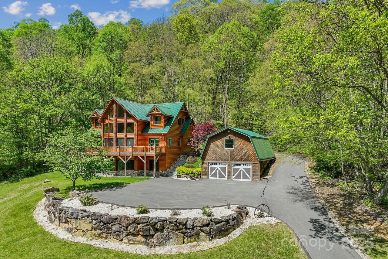 1104 Long Branch Rd., Mars Hill, NC 28754