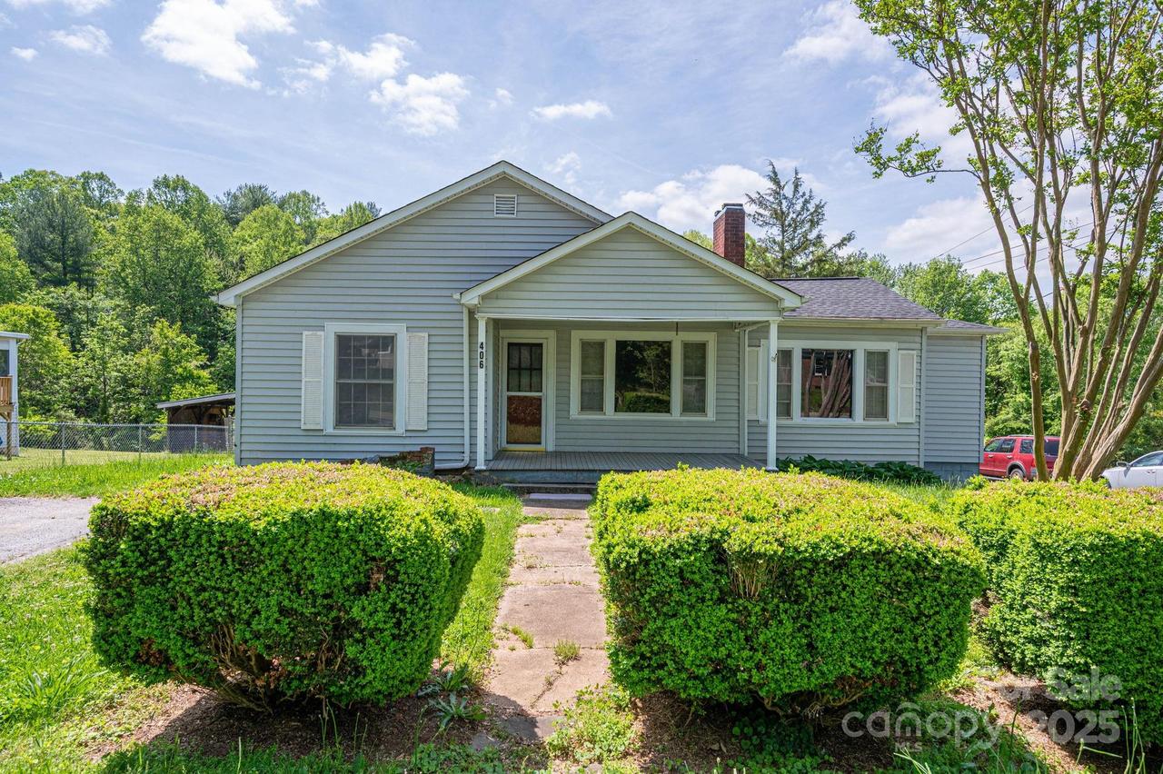 406 Arrowood St., Lenoir, NC 28645
