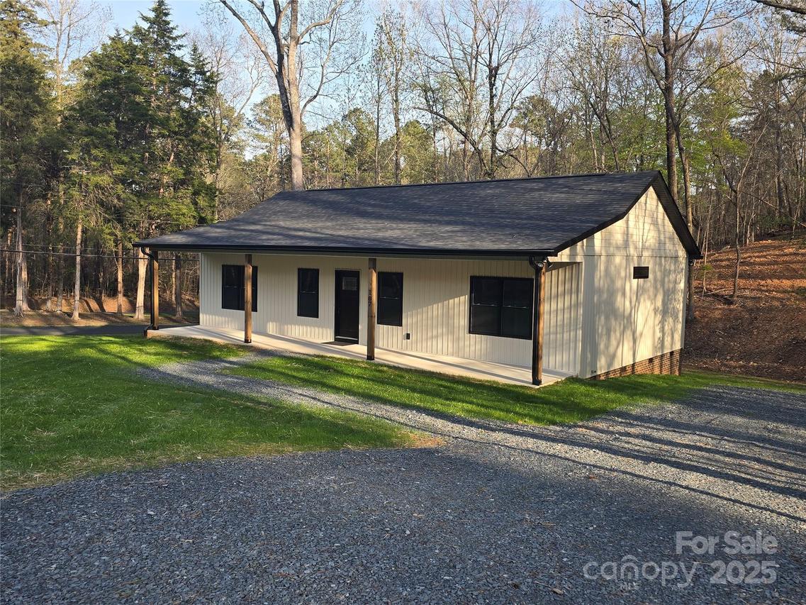 107 Skyland Dr., Mount Gilead, NC 27306