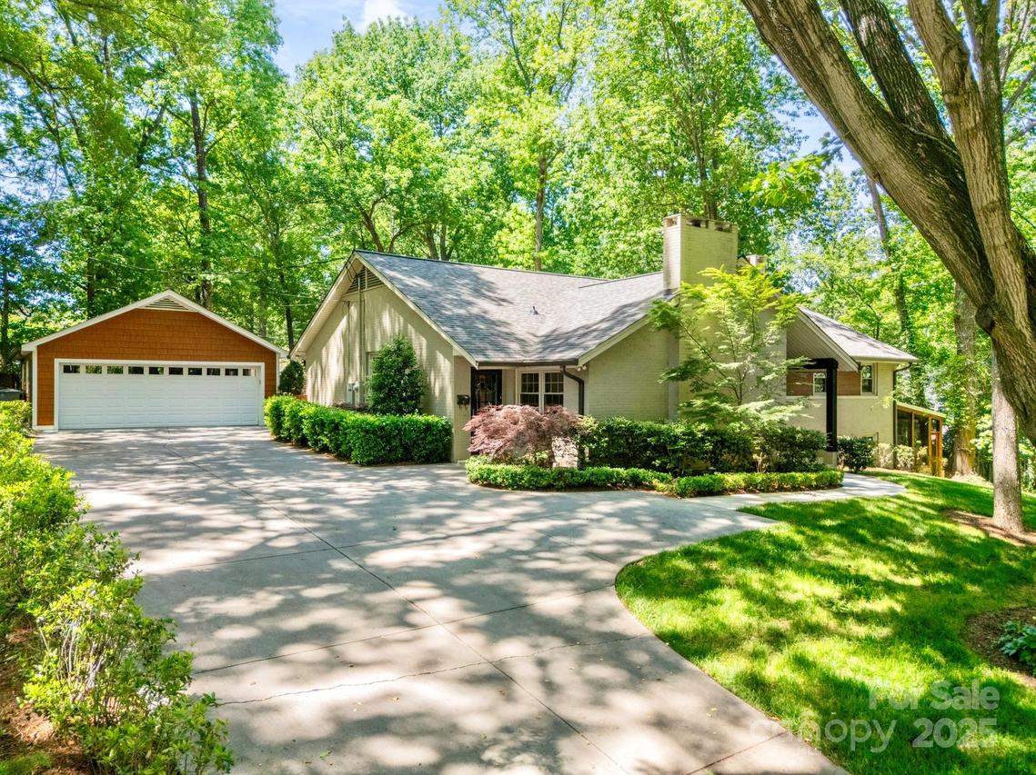 5719 Doncaster Dr., Charlotte, NC 28211