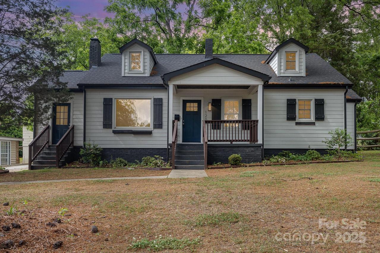 1208 Fordham Rd., Charlotte, NC 28208