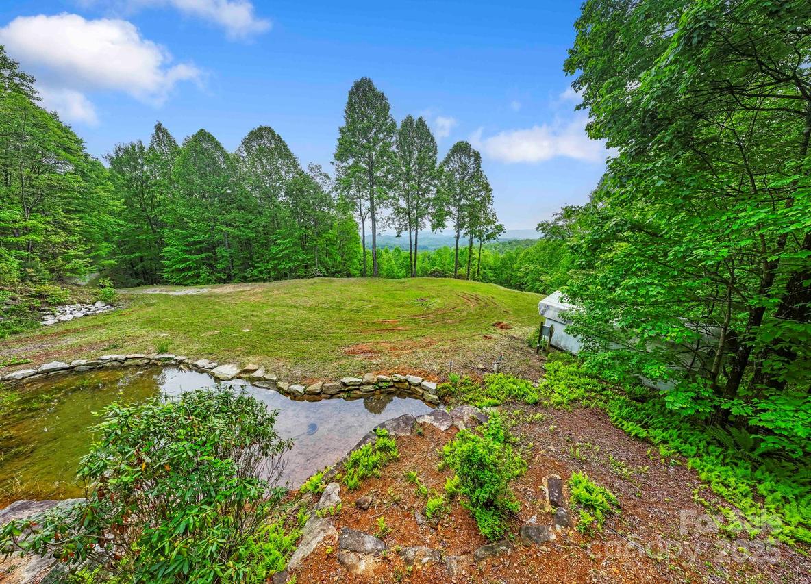 1325 Golden Rd., Lake Toxaway, NC 28747
