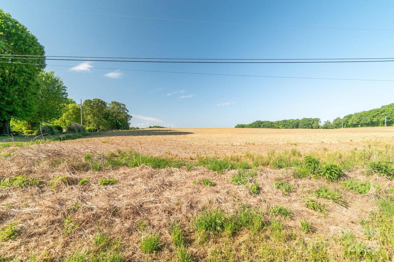 Hearne Rd., New London, NC 28127