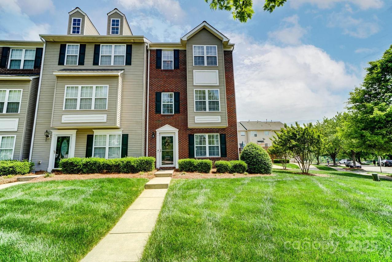9204 Washam Potts Rd., Cornelius, NC 28031