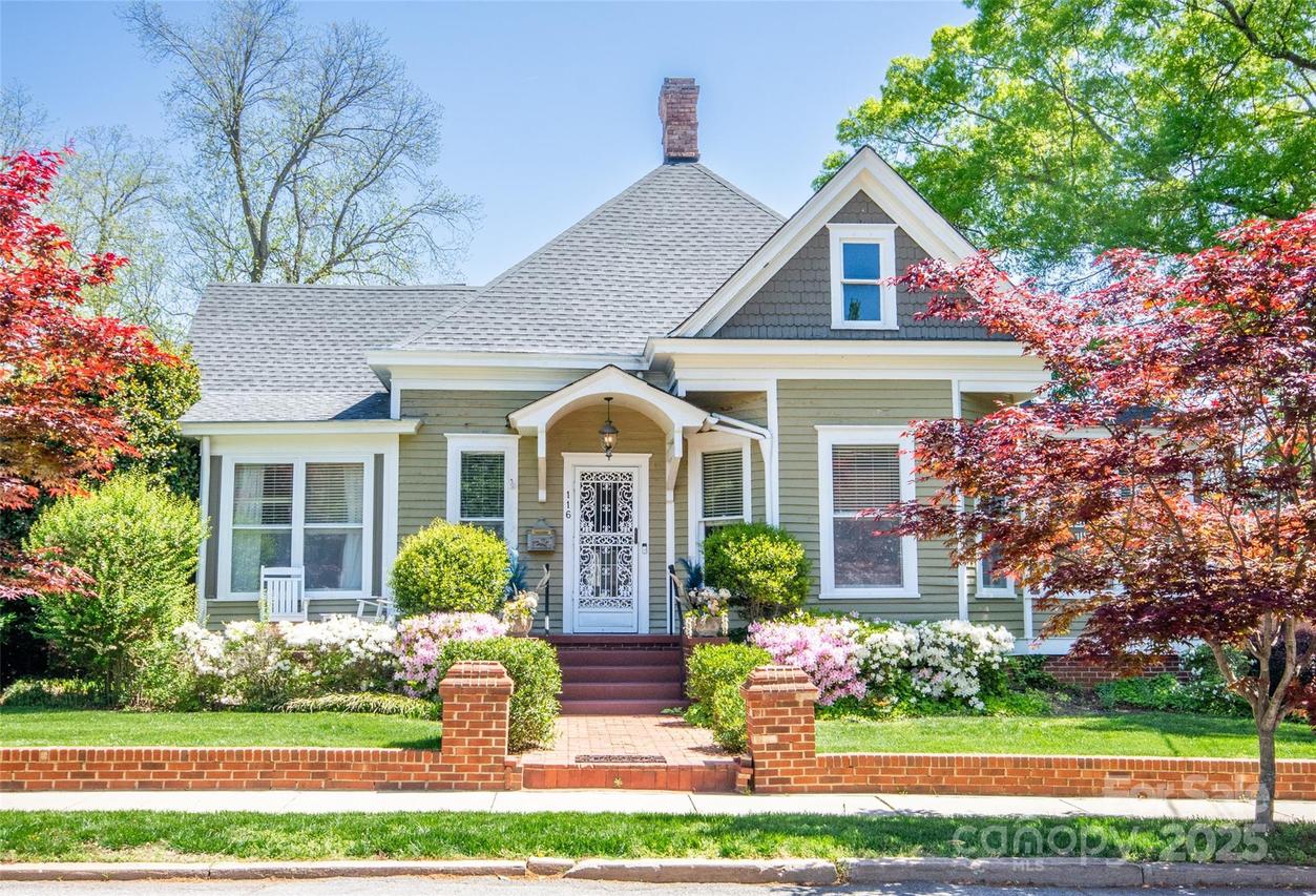 116 N Mulberry St., Statesville, NC 28677