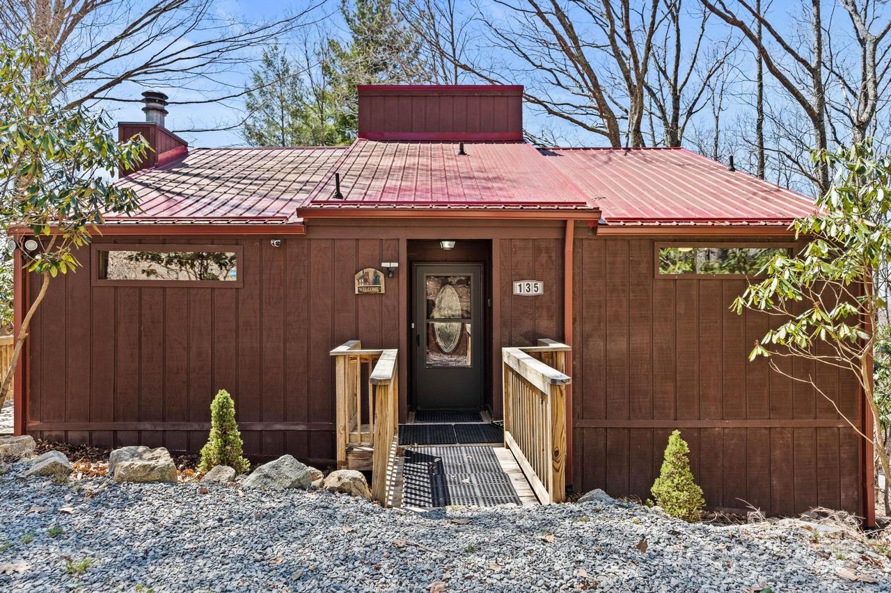 135 Clubhouse Rd., Beech Mountain, NC 28604