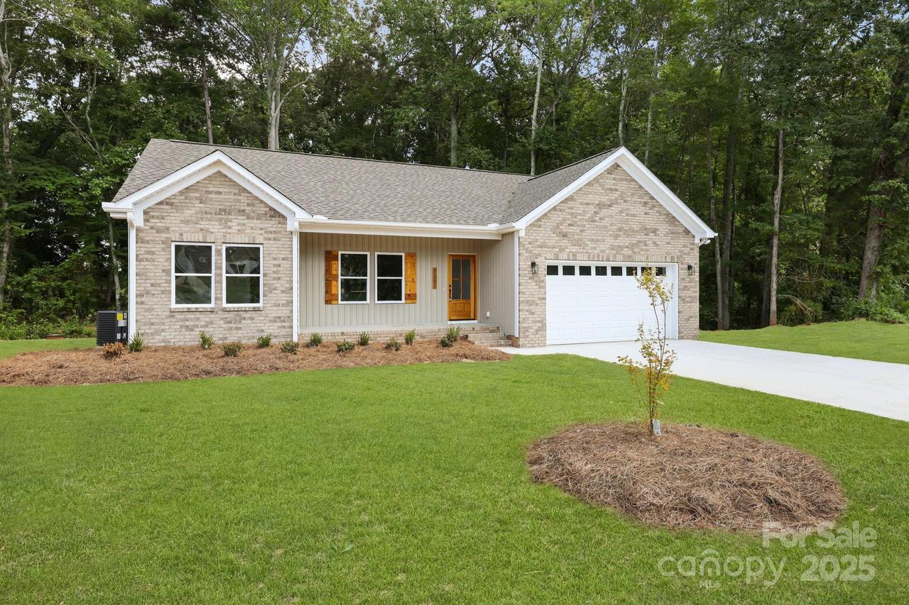 155 Putney Ct., Salisbury, NC 28147