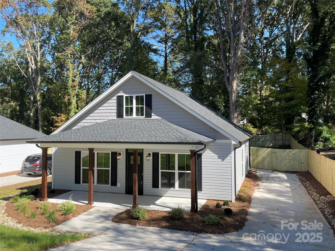404 N Peterson St., Stanley, NC 28164