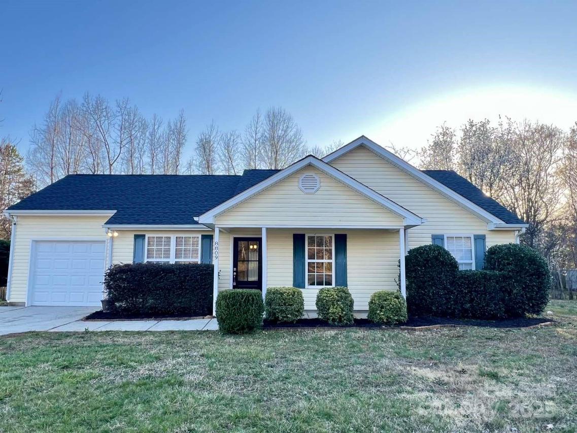 8809 Reedy Creek Rd., Charlotte, NC 28215