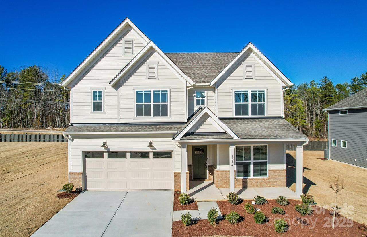 2008 Waxhaw Crossing Dr., Waxhaw, NC 28173