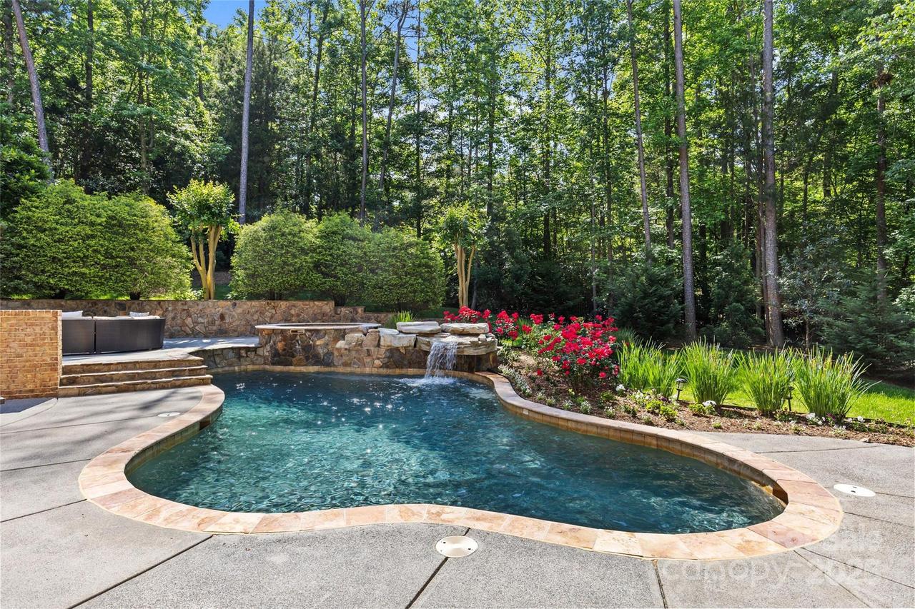 1009 Seminole Dr., Waxhaw, NC 28173