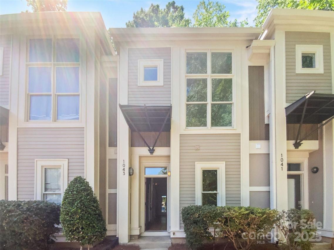 1043 Park West Dr., Charlotte, NC 28209