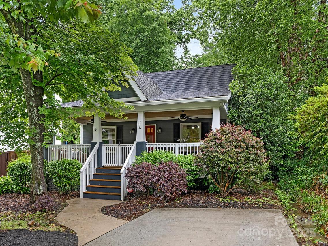 716 Ellsworth Rd., Charlotte, NC 28211