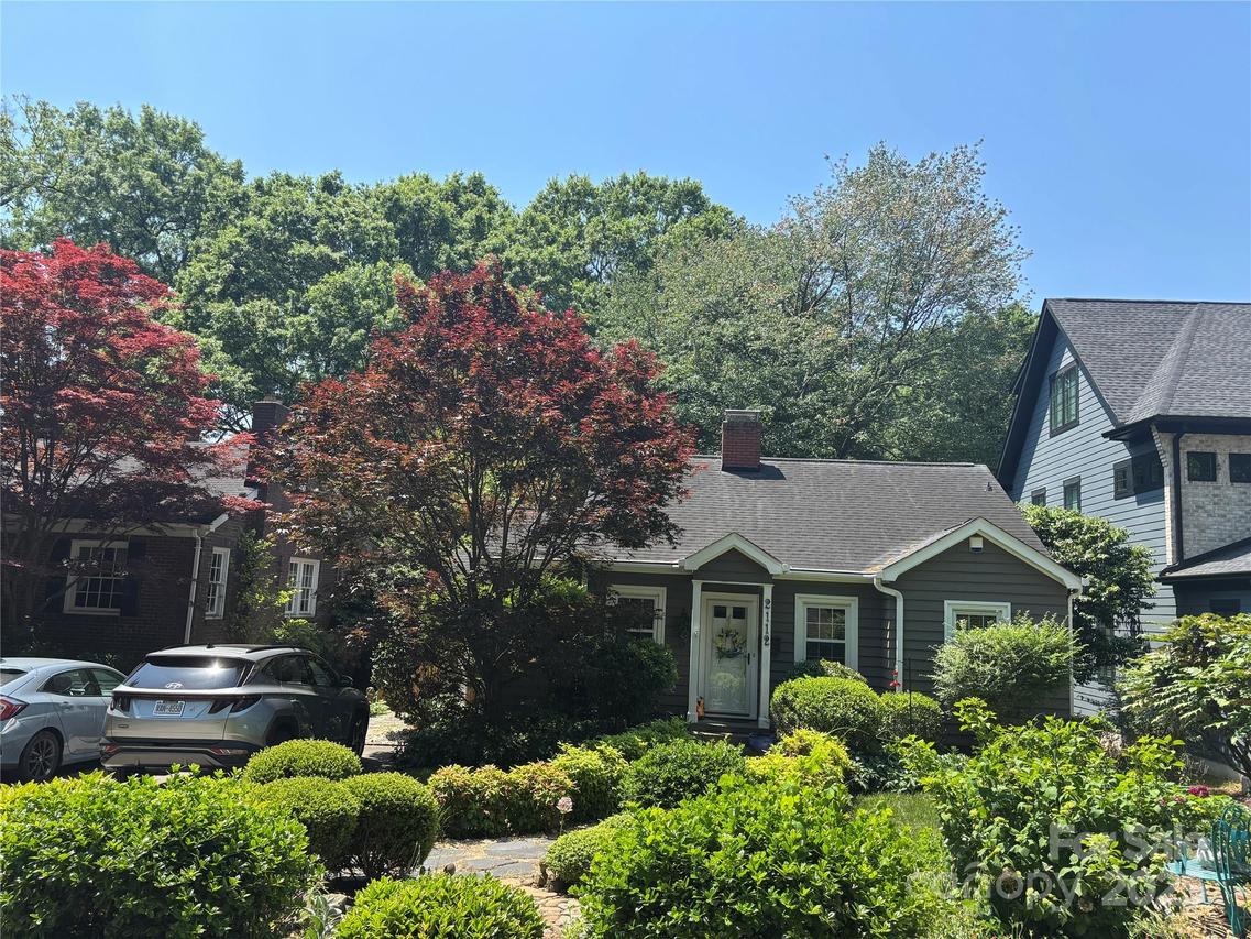 2112 Bay St., Charlotte, NC 28205