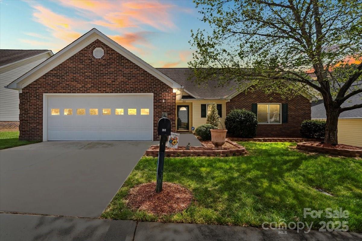202 Pond View Dr., Salisbury, NC 28147