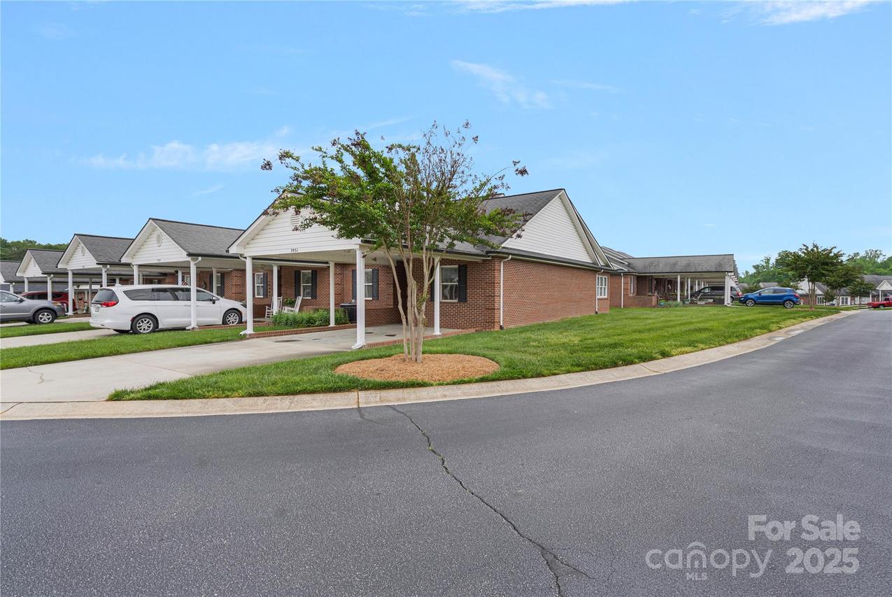 3951 Jasmine Ln., Denver, NC 28037