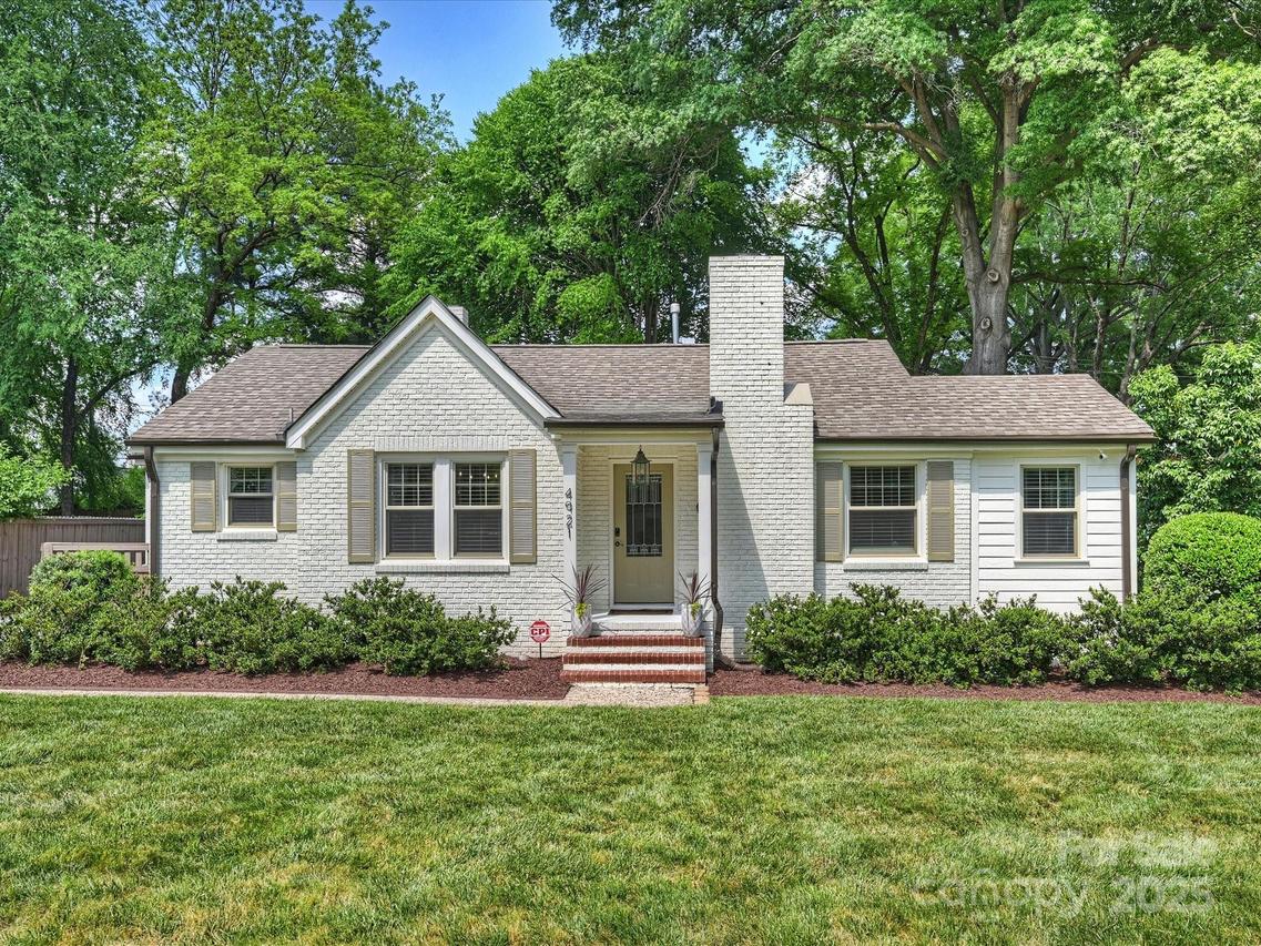 4921 Doris Ave., Charlotte, NC 28205