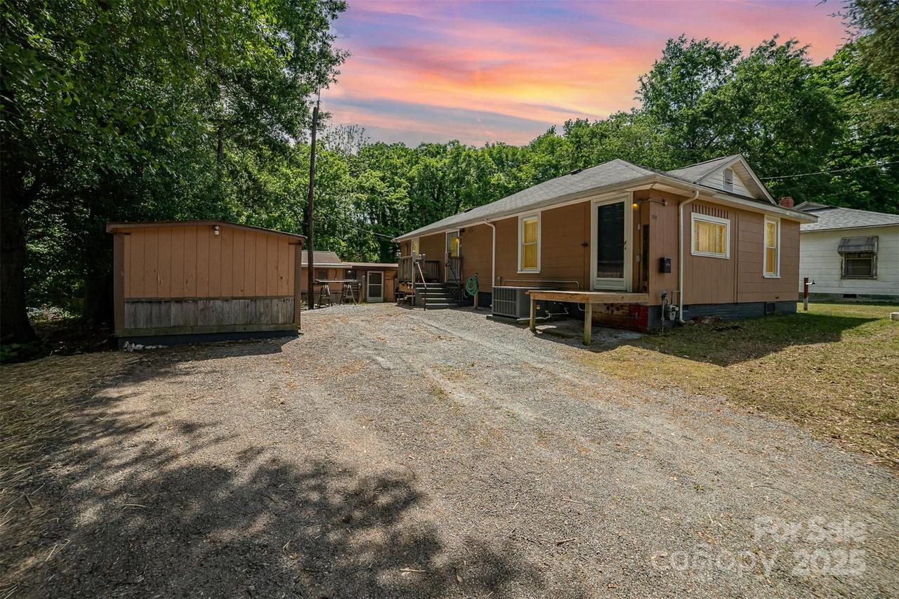 908 Taylor St., Kannapolis, NC 28083