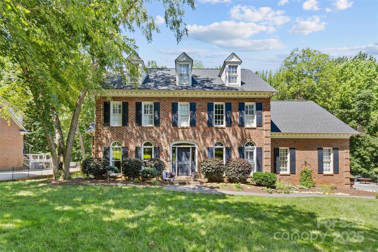 9513 Tresanton Dr., Charlotte, NC 28210