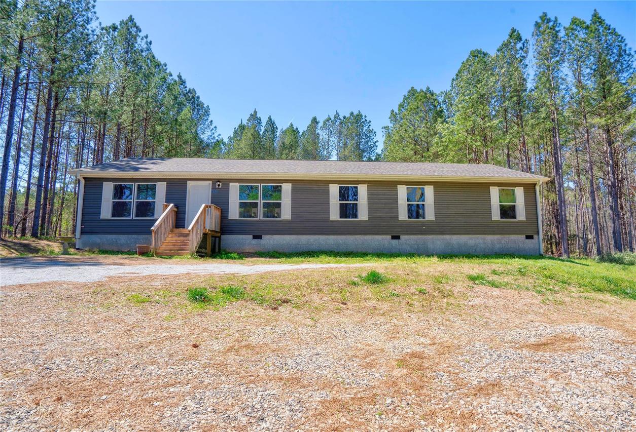 428 Dills Rd., Rutherfordton, NC 28139