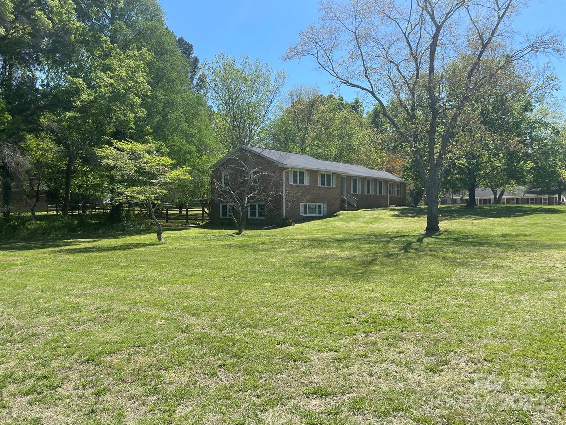 205 Rudolph Rd., Salisbury, NC 28146