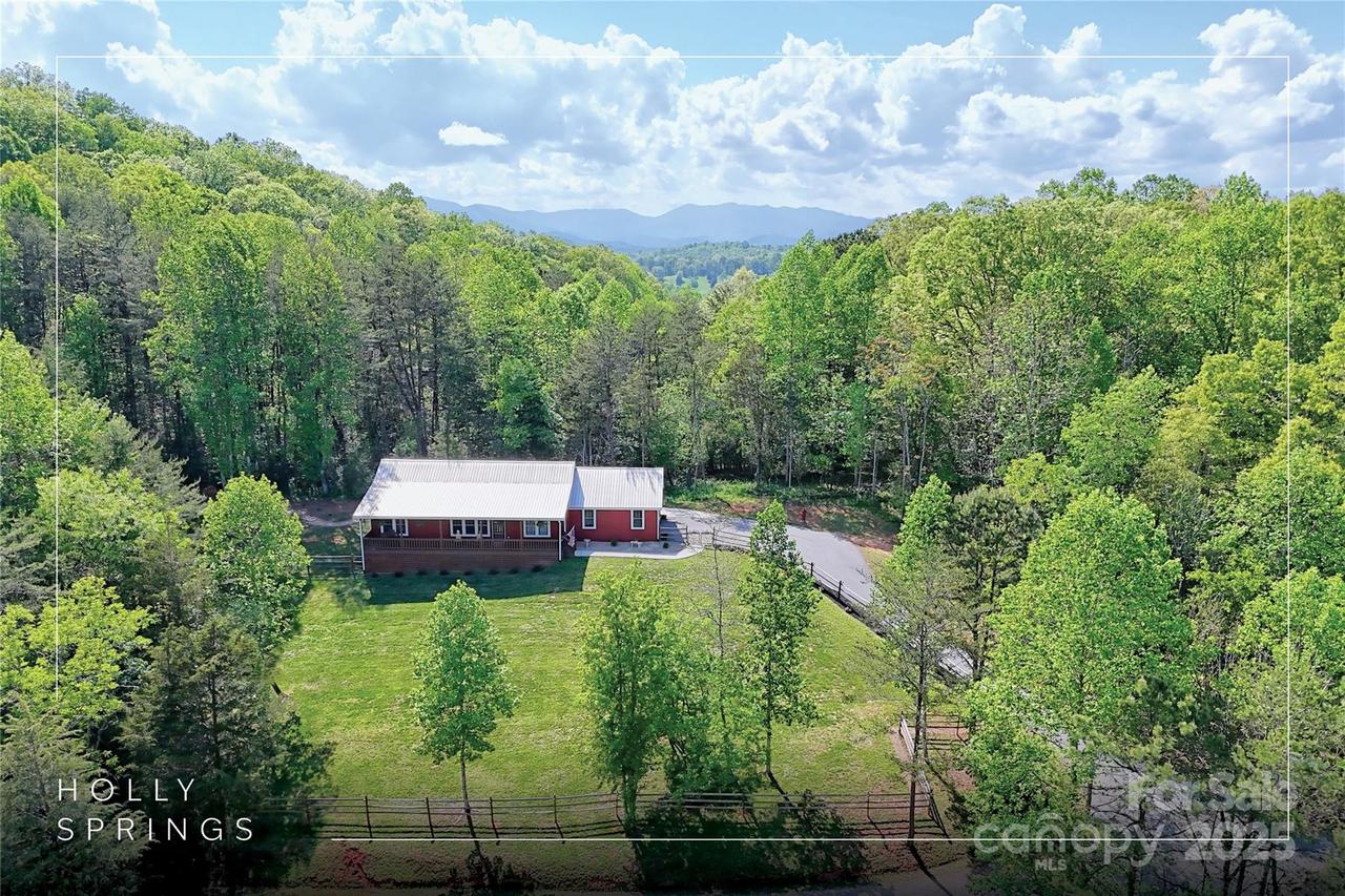 202 Wild Pear Ln. #3 & 7A, Franklin, NC 28734