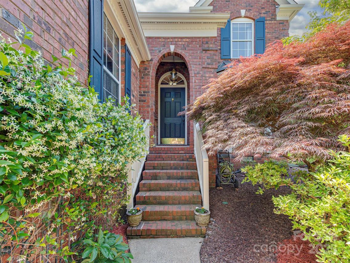 2825 Redfield Dr., Charlotte, NC 28270
