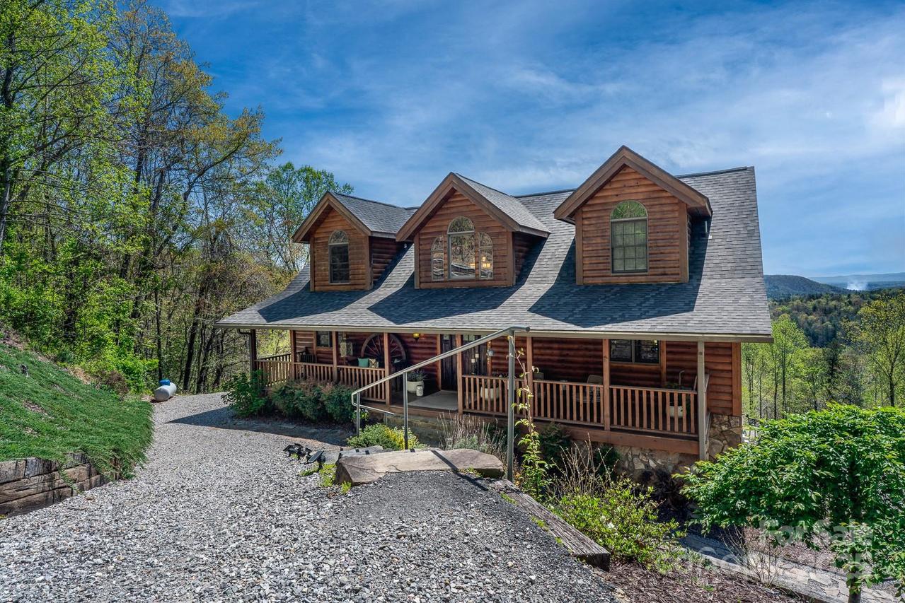 897 Turkey Tr., Mcgrady, NC 28649