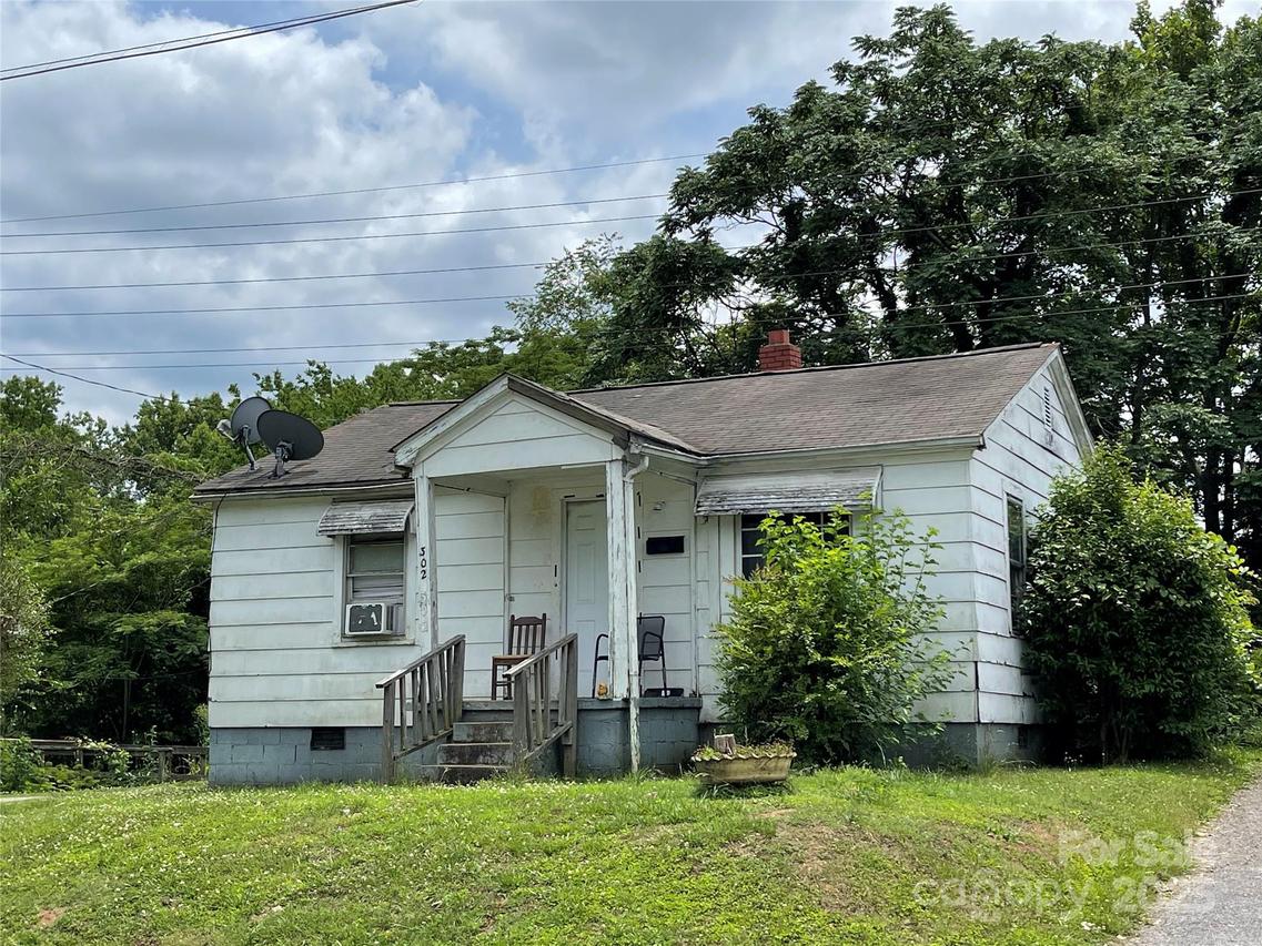 302 Melrose Dr., Concord, NC 28025