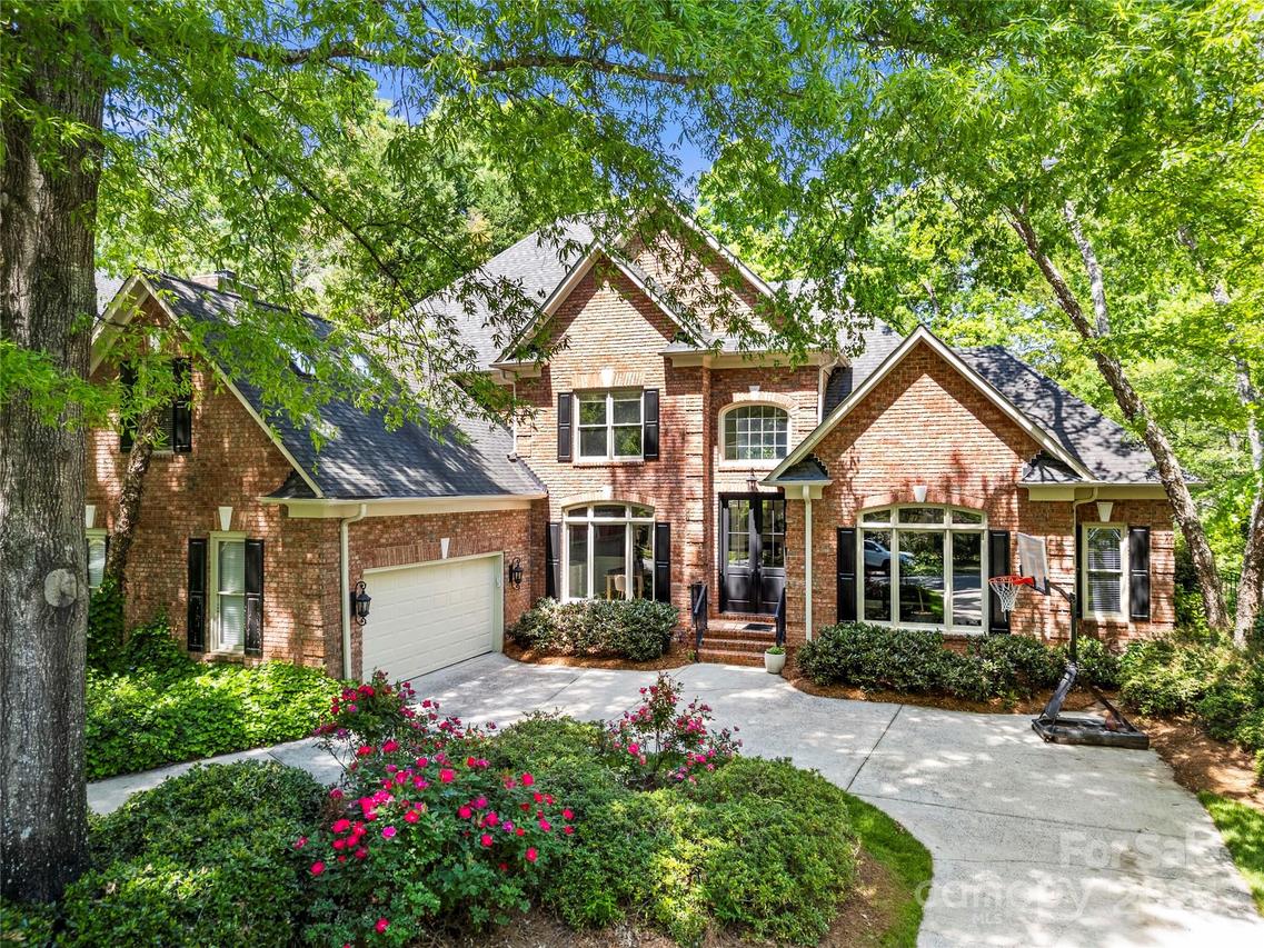 11510 Pine Valley Club Dr., Charlotte, NC 28277