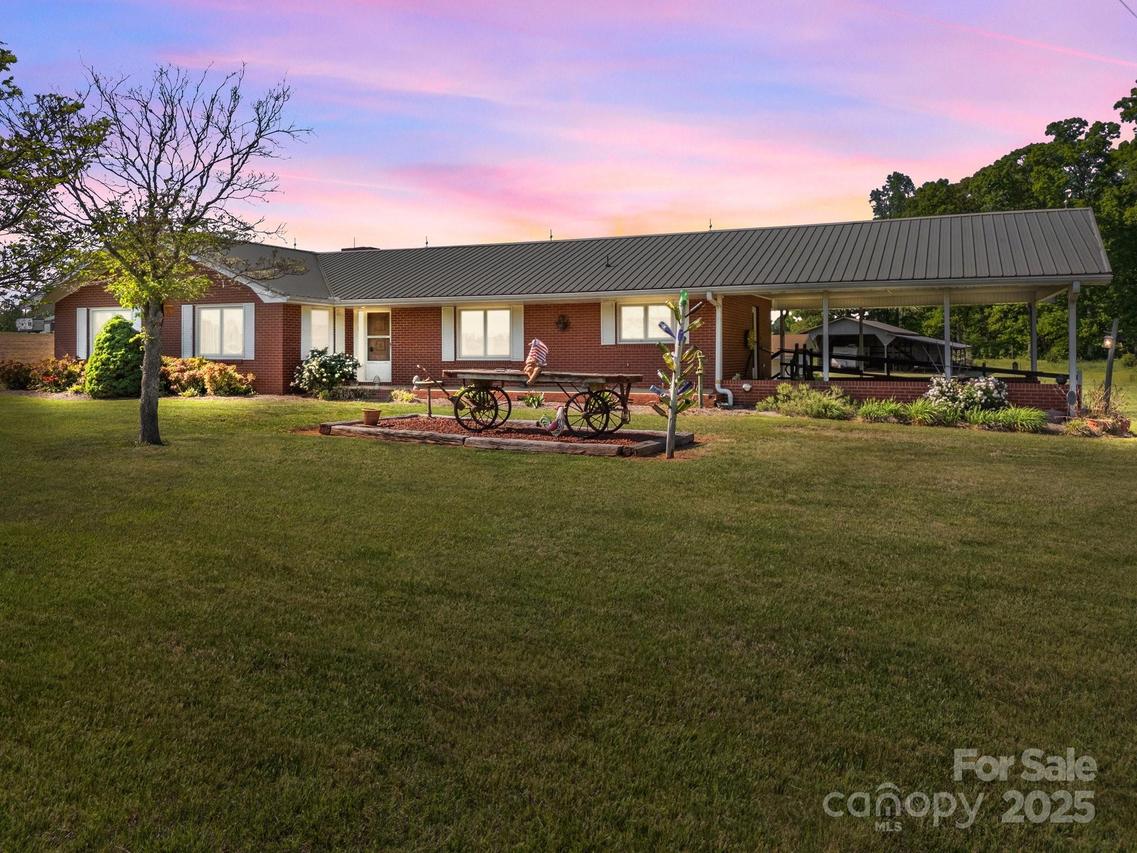 1160 Redmon Rd., Cleveland, NC 27013