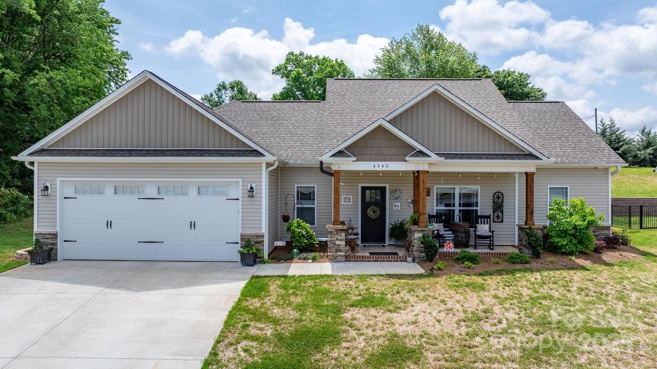 4949 Southview Dr., Hickory, NC 28602