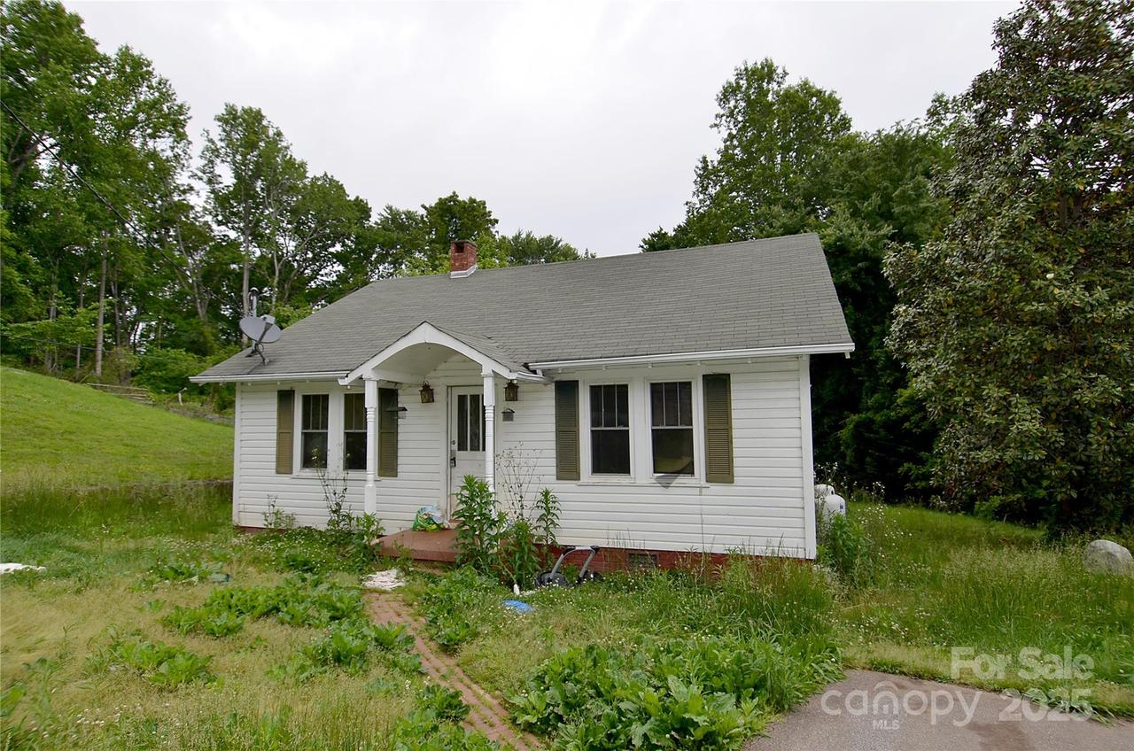 447 Harmony Grove Rd., Nebo, NC 28761