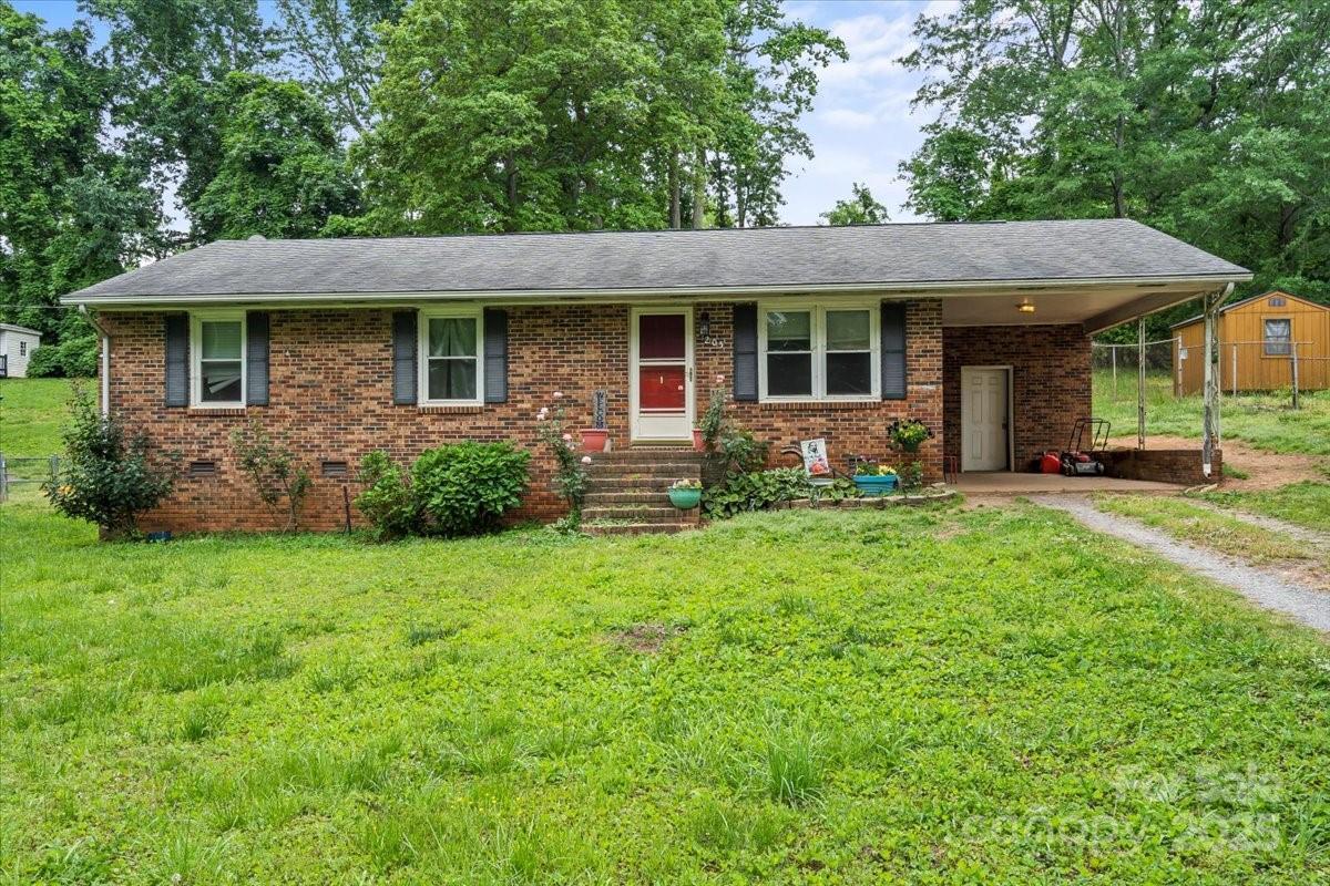 205 Pinehurst Dr., Kings Mountain, NC 28086