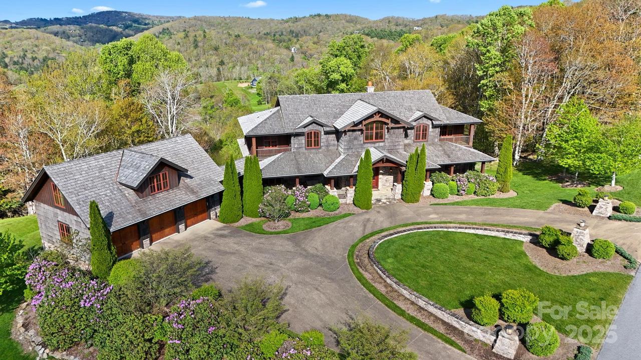 693 Thunderhill Tr., Blowing Rock, NC 28605