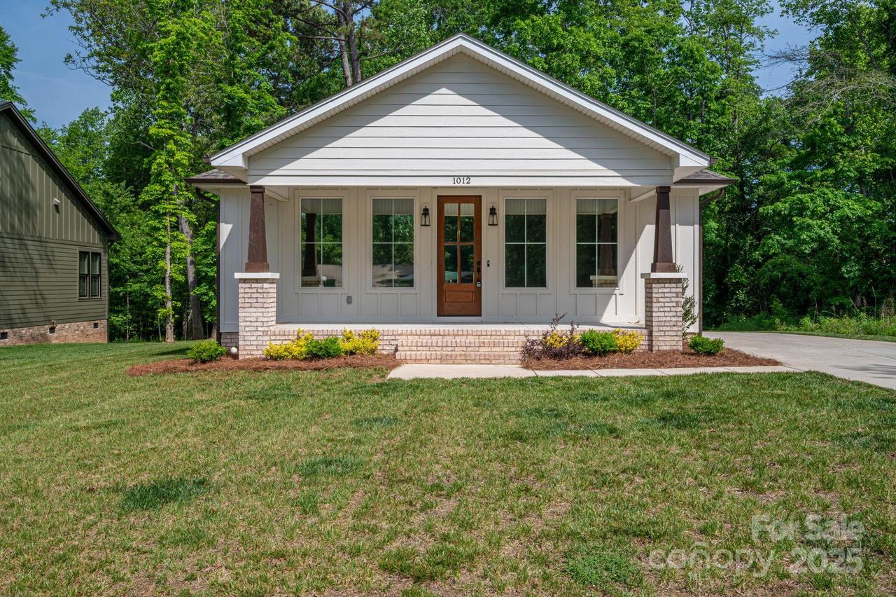 1012 W Carroll St., Cherryville, NC 28021