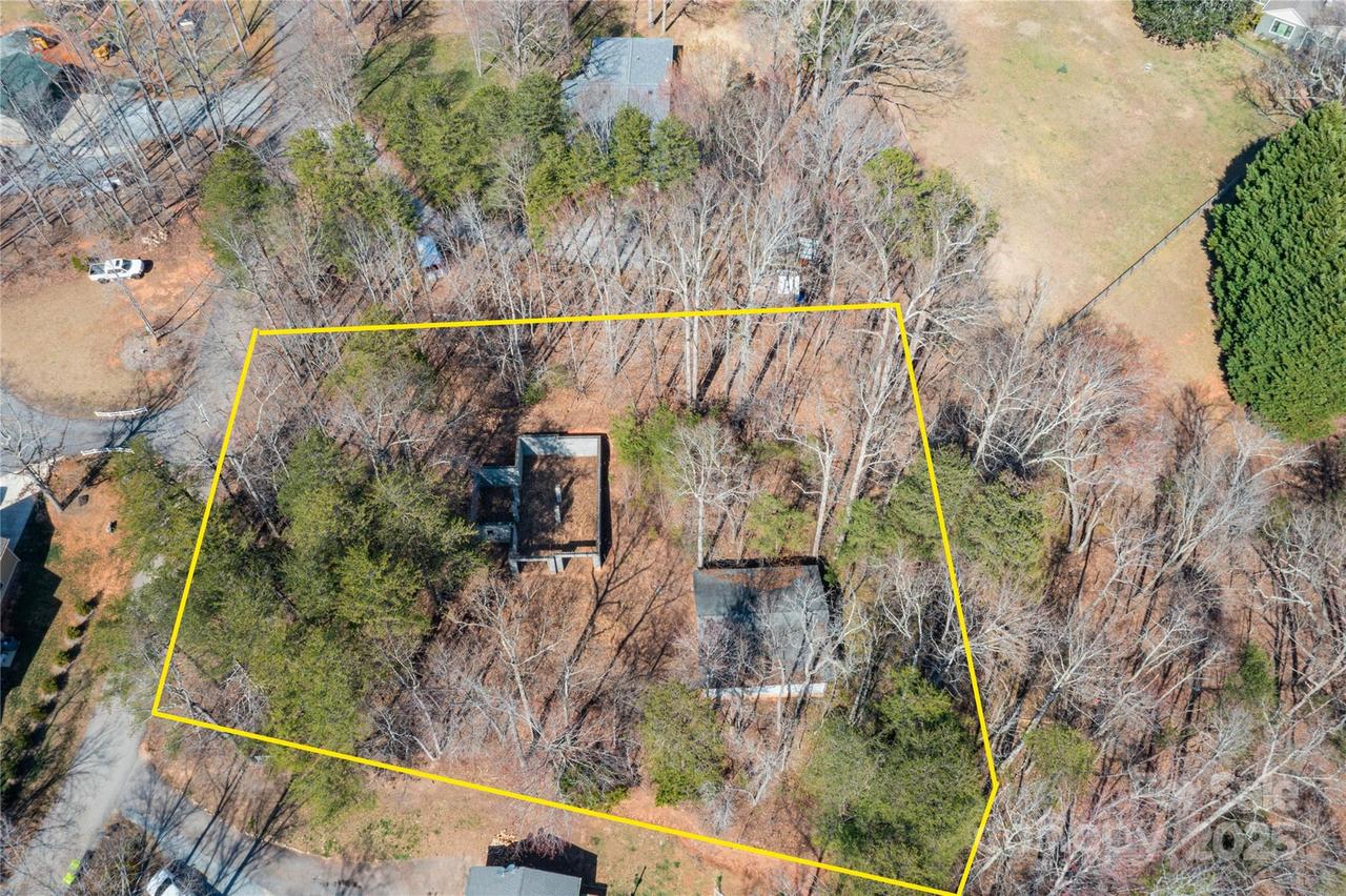 125 Mallard, Dr., Columbus, NC 28722