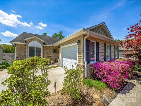 New Homes For Sale This Week That Attend West Henderson High: April 25th to May 1st