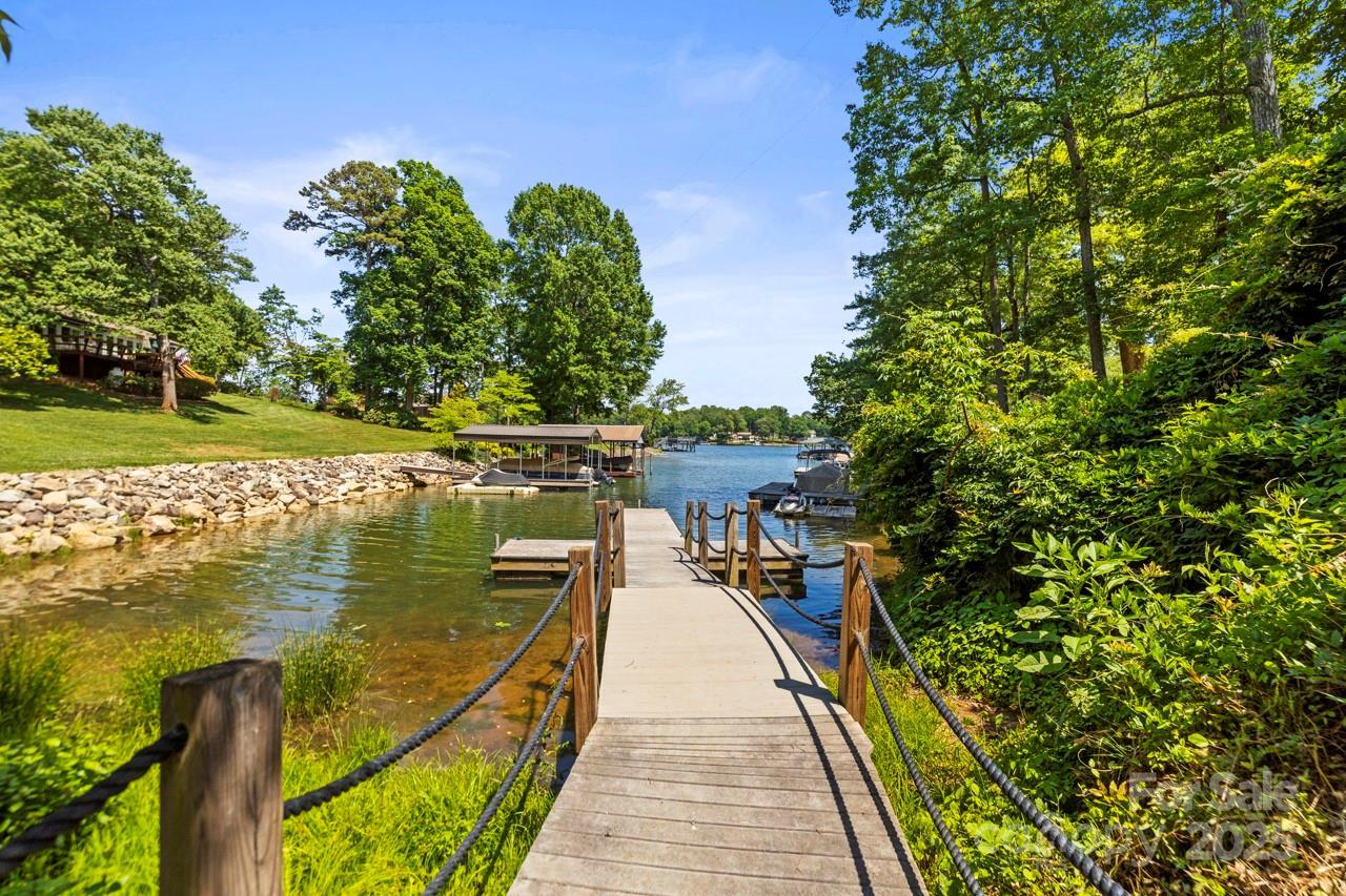 7365 Gabriel St., Sherrills Ford, NC 28673