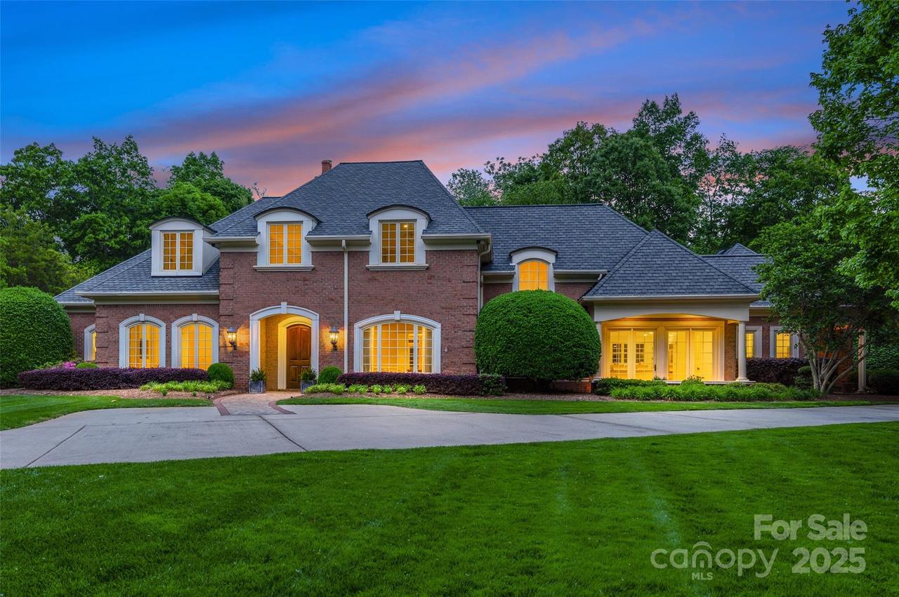 5701 Challisford Ln., Charlotte, NC 28226